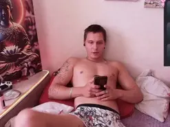 Amateur Live Sex of Alex_WandHot