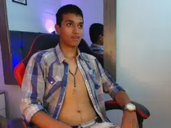 Amateur Sex Cam of Alan_Colthon