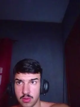Cam4 Free Live Porn of robsonhaha
