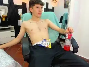 Cam4 Watch Live Sex Cams of trevor_mob