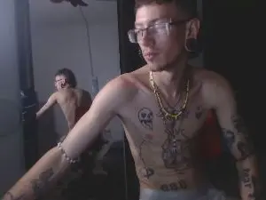 Cam4 Sex Cam of RyanOwenss