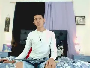 Cam4 Adult Webcam of RoySteven