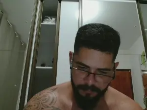 Cam4 Live Porn of aquills