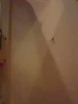 Cam4 Free Live Porn of BigDick20cm