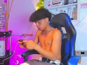 Cam4 Live Porn of Taylor_Black_
