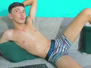 Cam4 Adult Webcams of Maikol_Ortiz