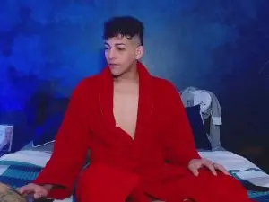 Cam4 Watch Live Sex Cams of ValerioLatin19