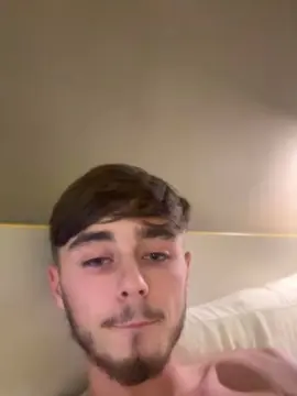 Cam4 Free Porn Cam of CheekyChap7081
