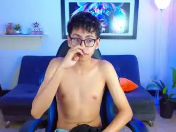 Chaturbate Adult Video Chat of alexcum_18