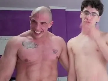 Chaturbate Live Sex Cam of twinkanddaddy_69