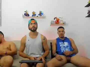 Chaturbate Adult Webcam of straight__friends