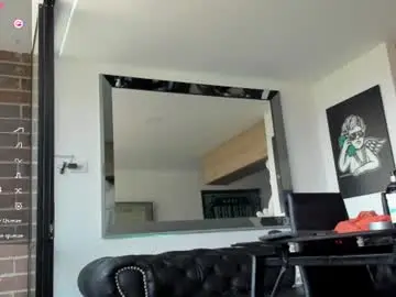 Chaturbate Live Sex Cam of pretur_crubaa