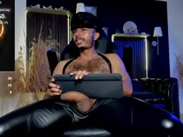 Chaturbate Adult Webcam of titobell10