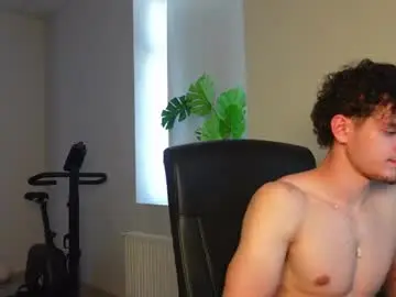 Chaturbate Nude Webcam of brad_holloway