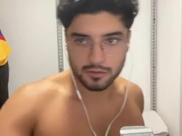 Chaturbate Adult Video Chat of bdever7