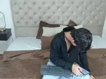 Chaturbate Nude Webcam of spark_riverss