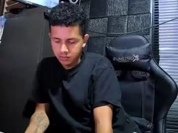 Chaturbate Live Sex of g_lincoln