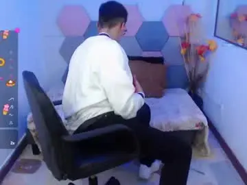 Chaturbate Live Sex of andy_norton