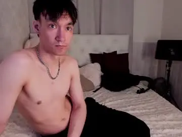 Chaturbate Live Sex Cam of calvinowens