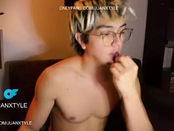 Chaturbate Free Porn Cam of juancamroom