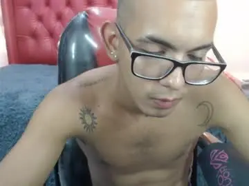 Chaturbate Live Sex of maximiliano_hotdevil