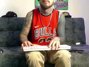 Chaturbate Watch Live Sex Cams of julian_tattoo
