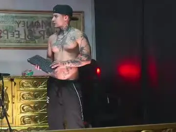 Chaturbate Live Sex Cam of dantecoppolaa