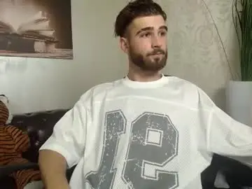 Chaturbate Live Sex of kyloeast