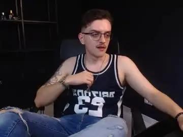 Chaturbate Live Sex Cam of felixstark