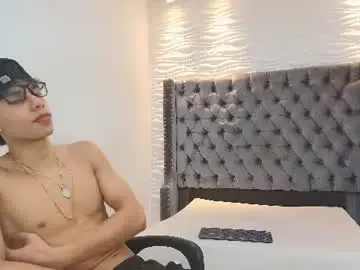 Chaturbate Private Sex Chat of lenny_knox2