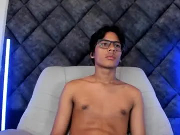 Chaturbate Watch Live Sex Cams of liamkron