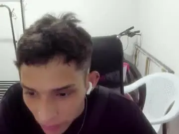 Chaturbate Free Live Porn of white_master444