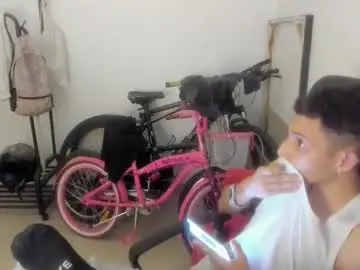 Chaturbate Live Sex of white_master444