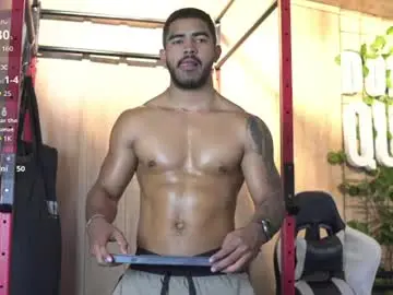 Chaturbate Adult Video Chat of reik_von
