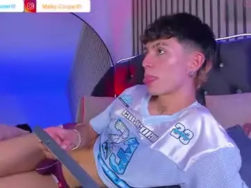 Chaturbate Best live sex cam show of maiky_cooper01