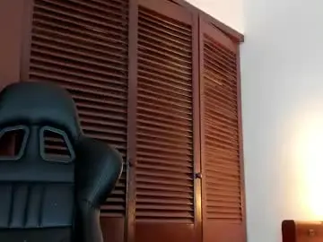 Chaturbate Free Live Porn of andykings_1