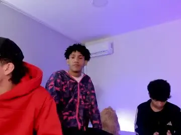 Chaturbate Watch Live Sex Cams of handsomeboys19