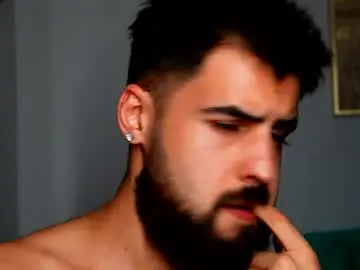 Chaturbate Live Sex of hairyrobxxx