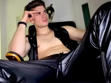 Chaturbate Sex Cam of maxkaiden