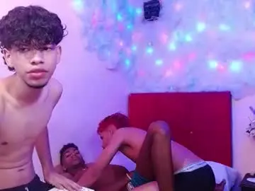 Chaturbate Live Sex Cam of fuck_destroy