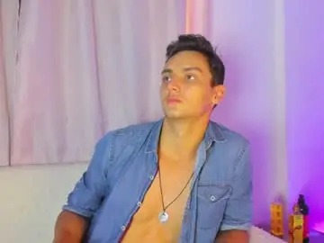 Chaturbate Live Sex Cam of wolfkyng