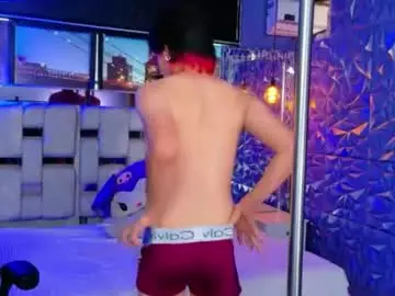 Chaturbate Sex Chat of andy_collin5