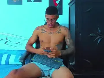 Chaturbate Live Porn of oliver_smith_2