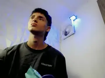 Chaturbate Live Porn of aaa_white