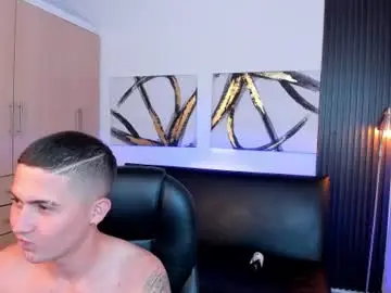 Chaturbate Watch Live Sex Cams of interracial_wallen