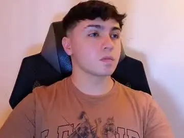 Chaturbate Watch Live Sex Cams of aron__cooper