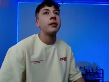 Chaturbate Watch Live Sex Cams of oliver_kyy