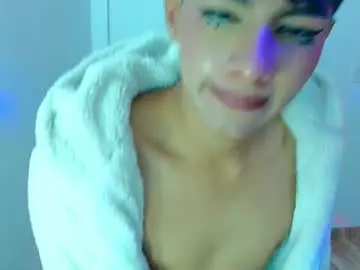 Chaturbate Live Sex Cam of phuwin_bj