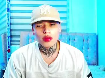 Chaturbate Watch Live Sex Cams of _justinmoon2