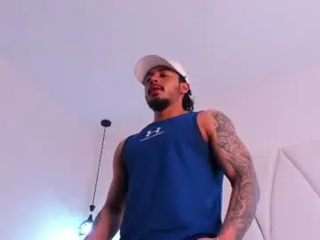 Chaturbate Live Sex Cam of justin_whitejs